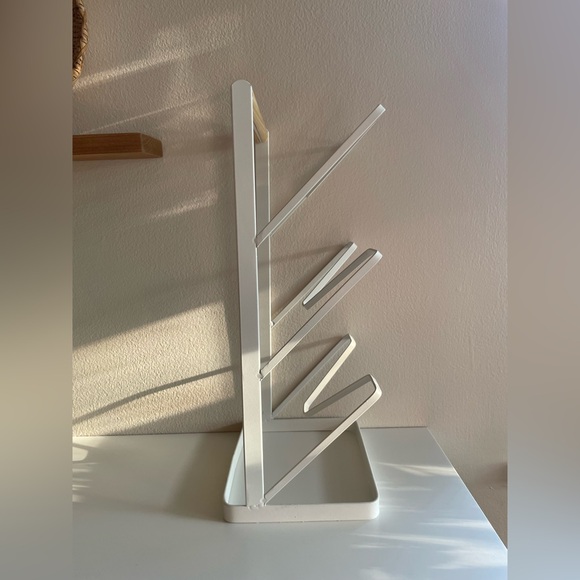 White Metal Rack - Picture 8 of 9